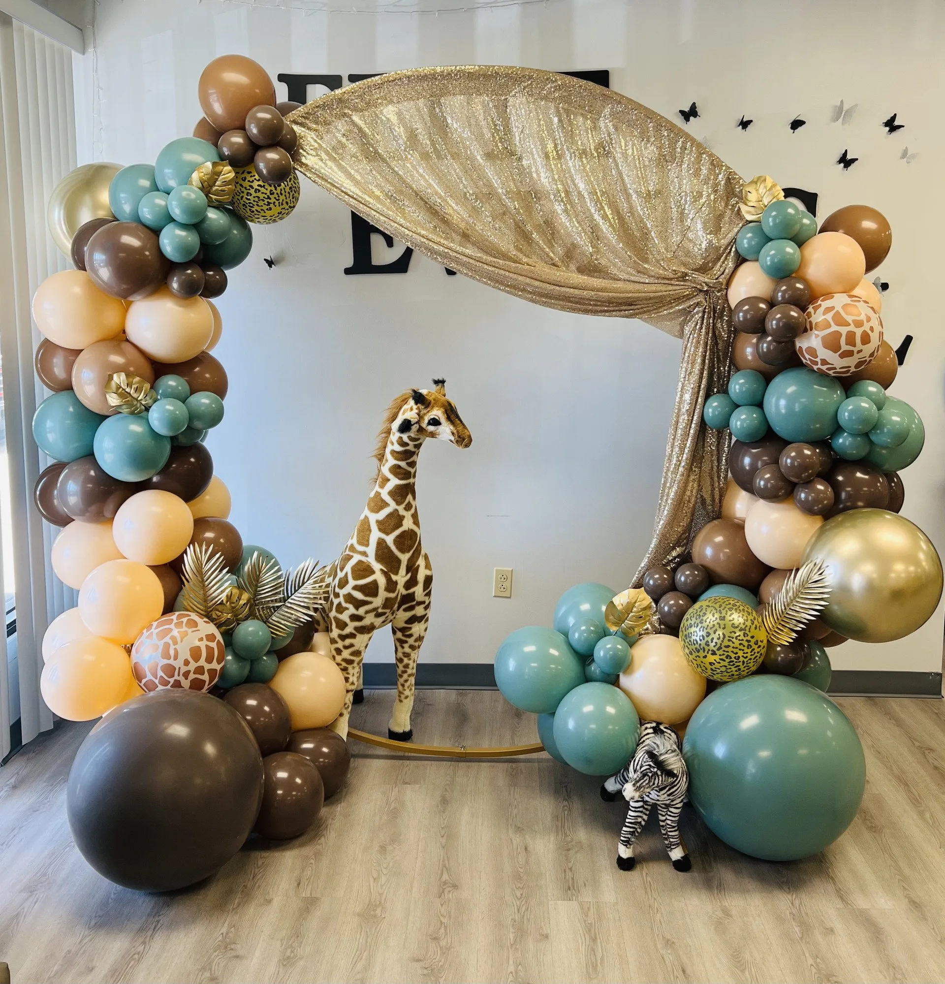 animal themed organic balloon decor backdrop