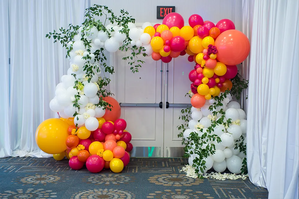 organic-balloon-arch-1920w