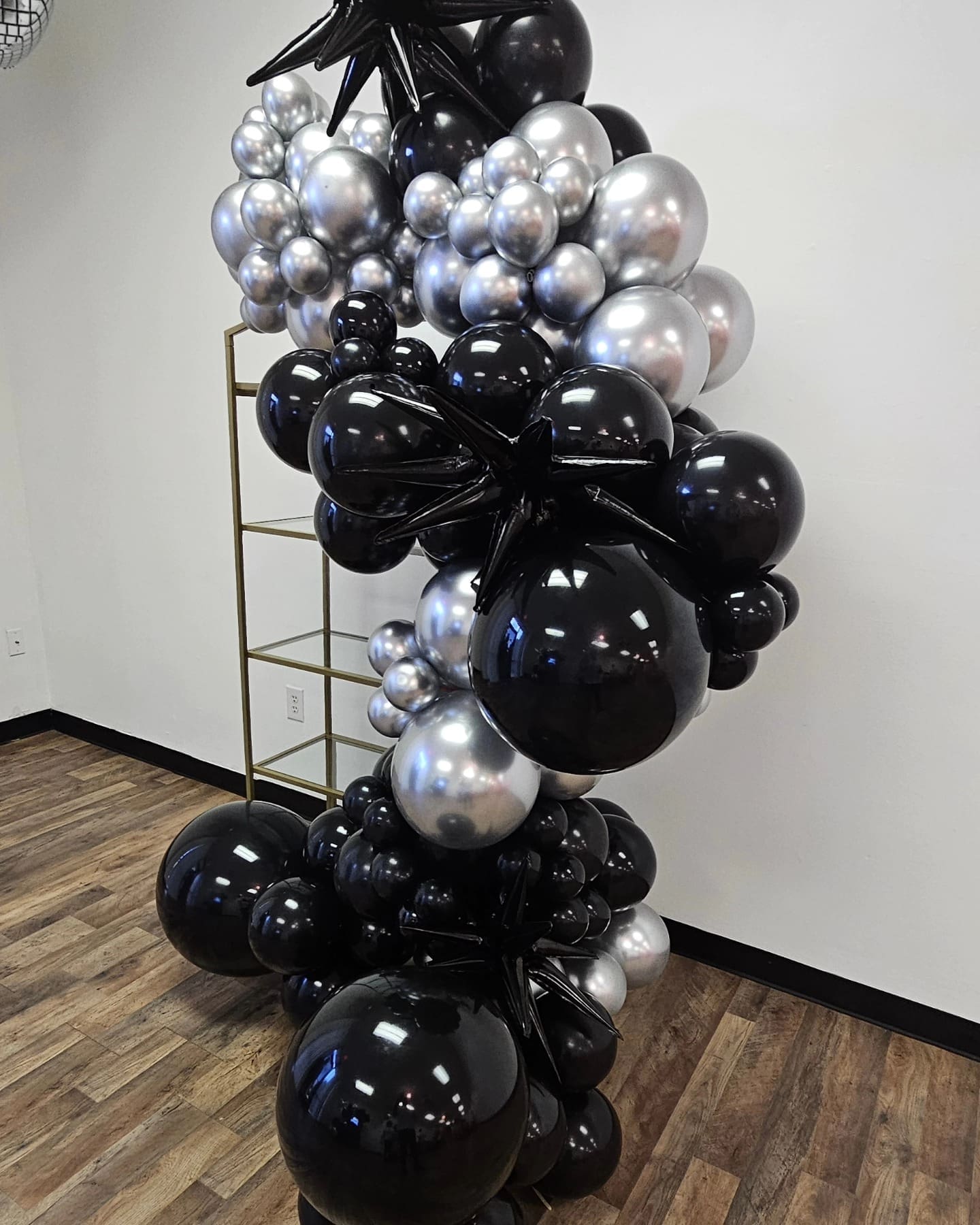 black and silver organic balloon garland