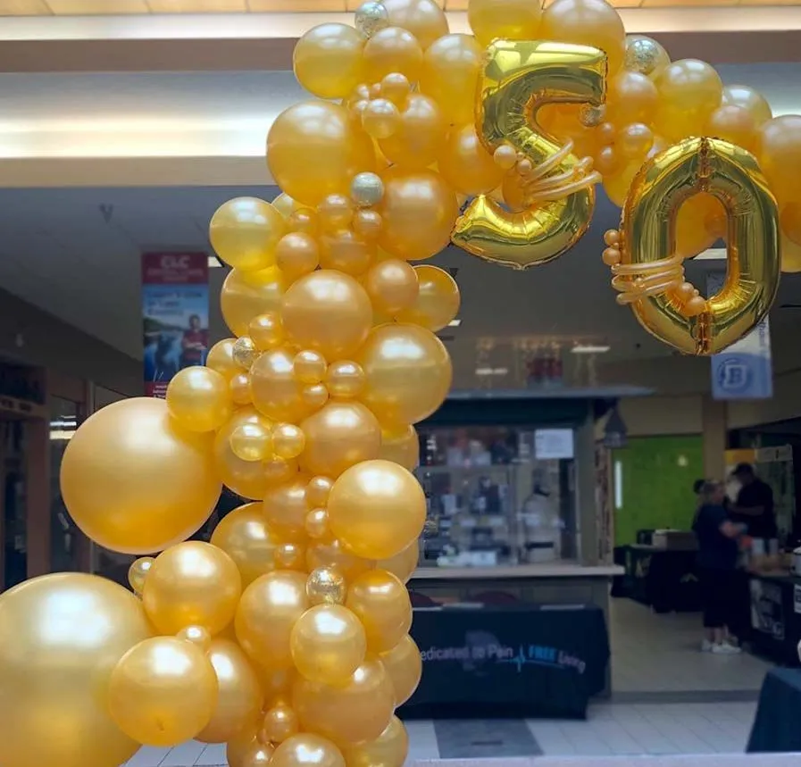 happy 50th birthday gold balloon garland