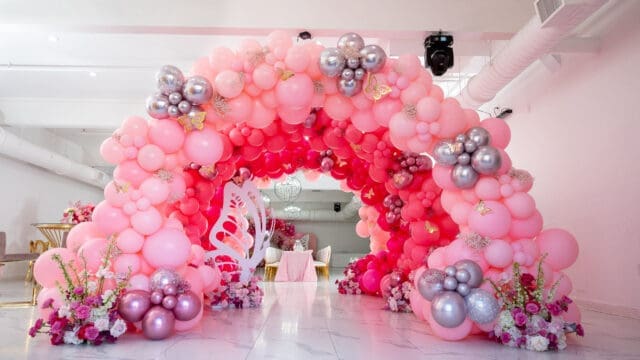 Balloon Arches 11