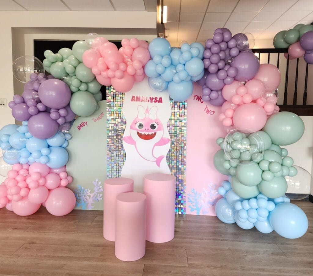 birthday balloon party arch for youngster