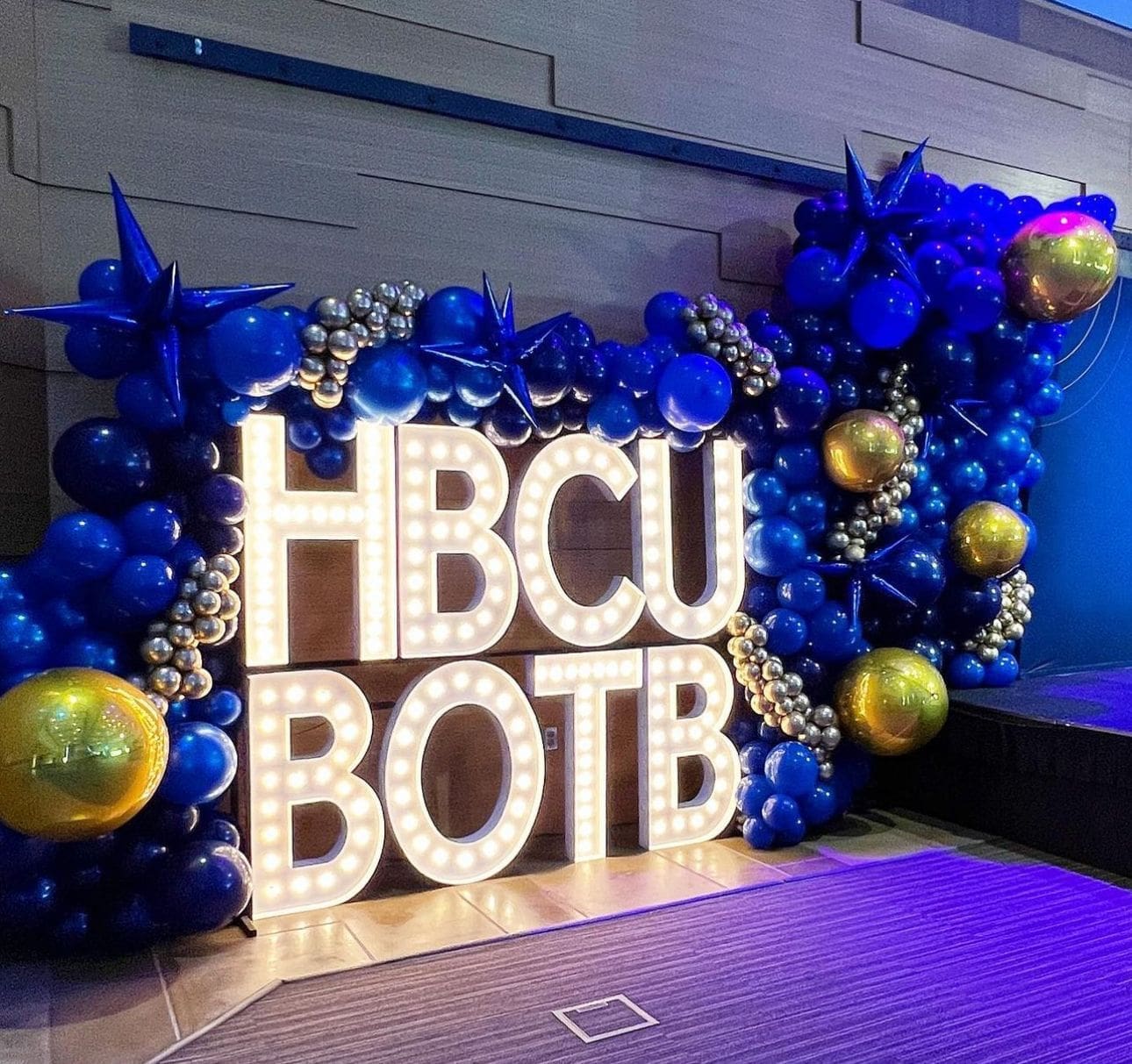 HBCU BOTB balloon decor