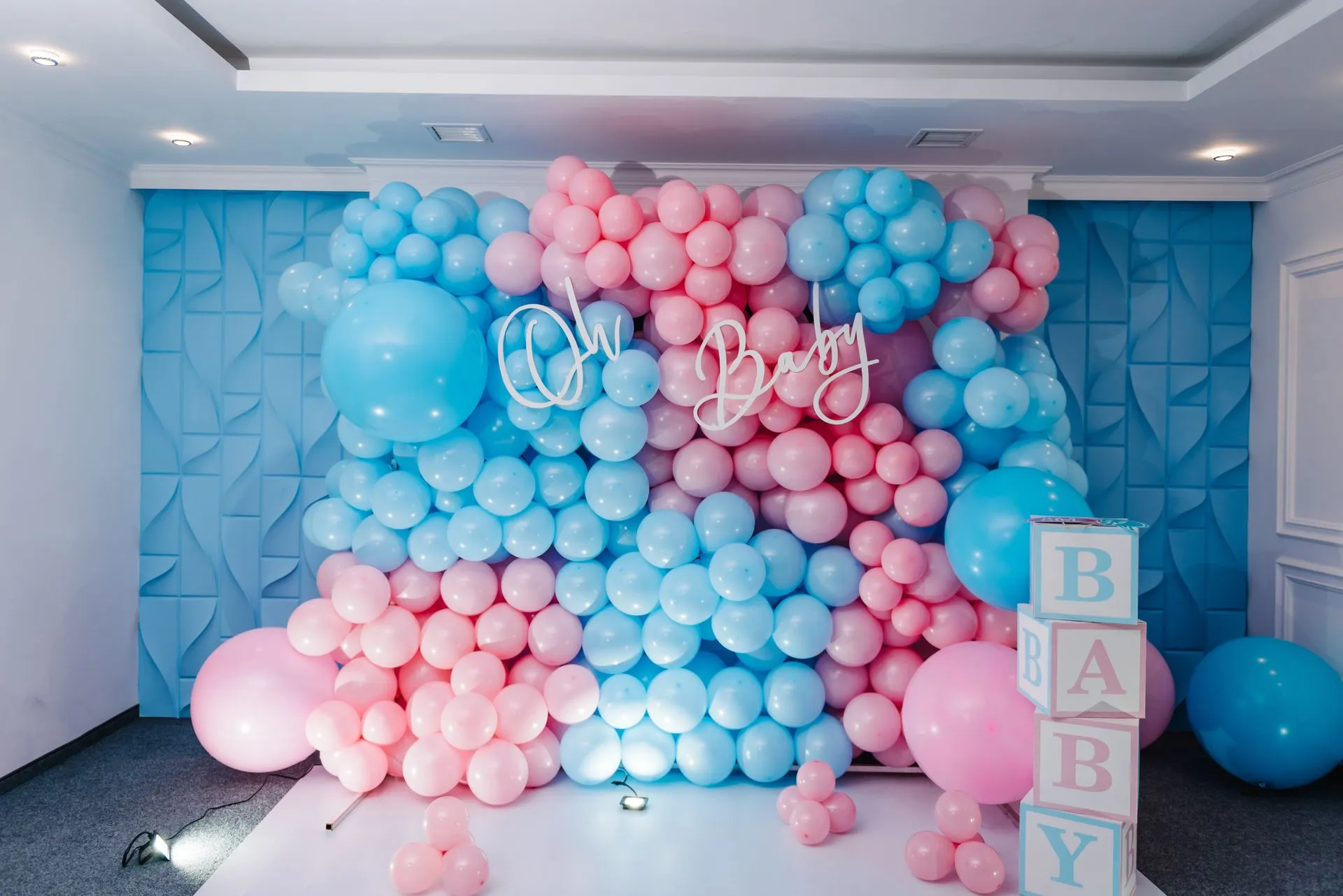 gender reveal balloon decor for private events