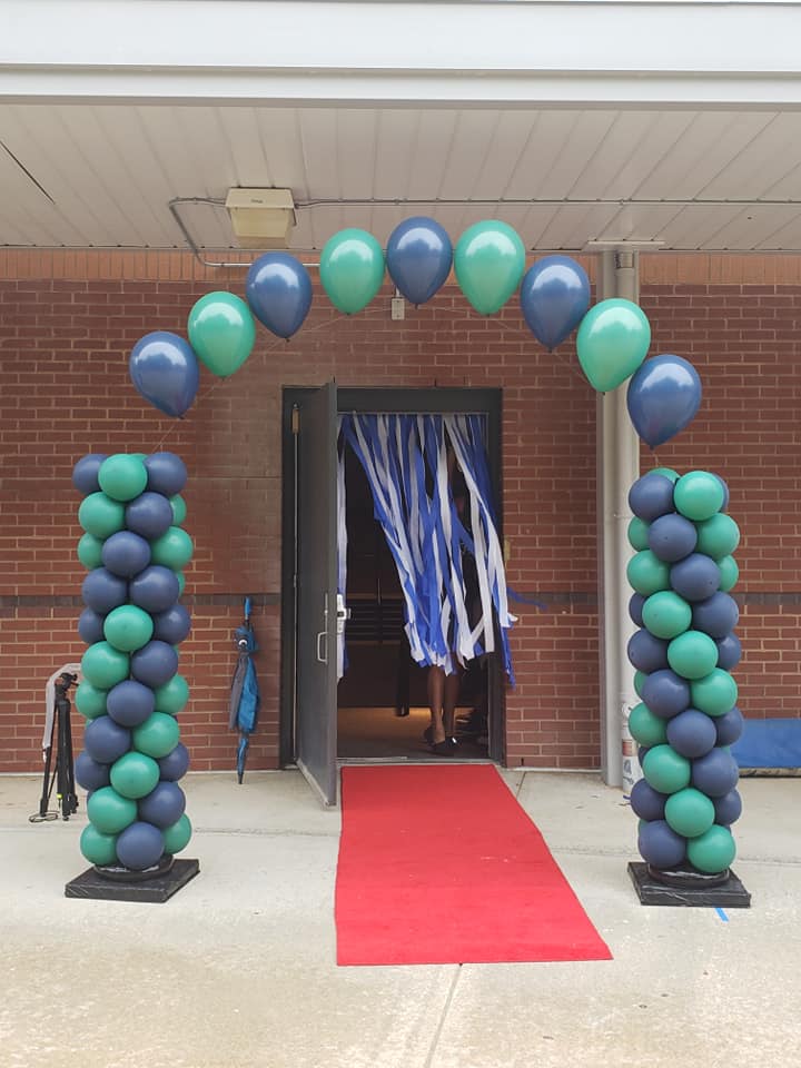 100726889_702361793874829_1295718305226555392_n