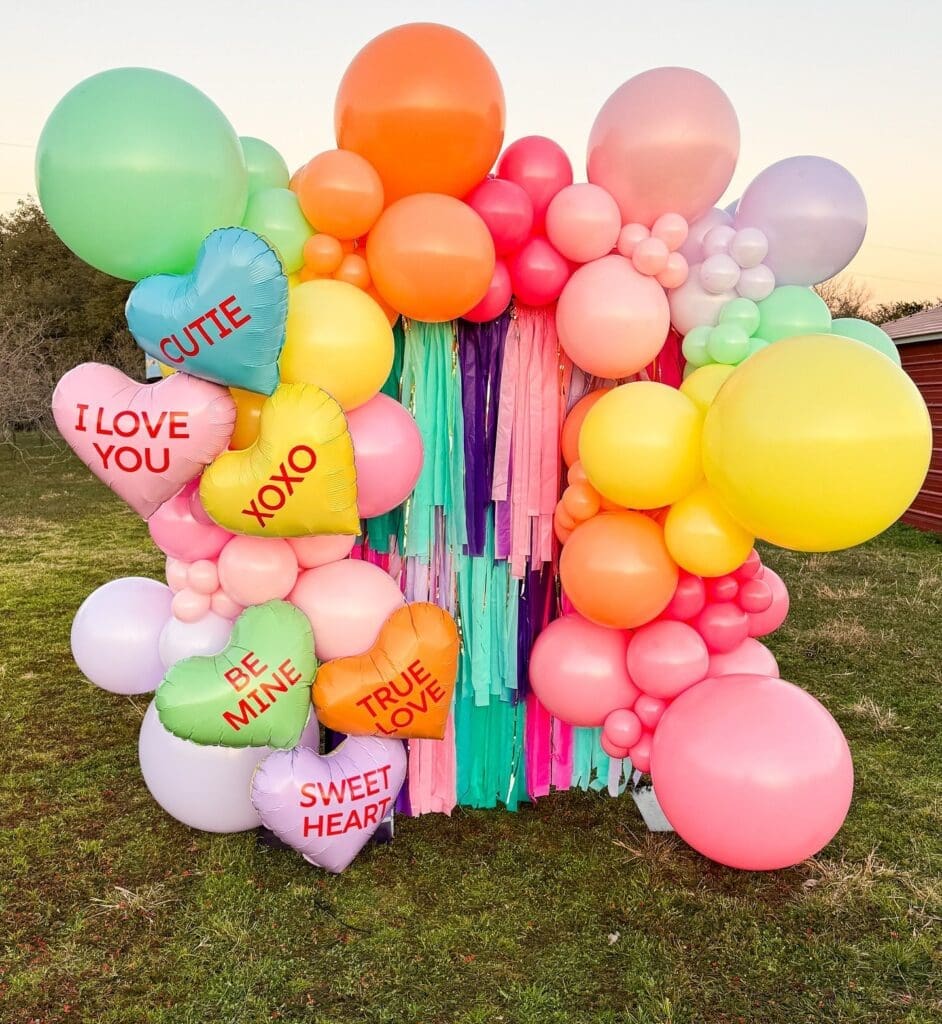 valentines+day+balloon+arch+garland+waco+texas+fringe+backdrop+balloons